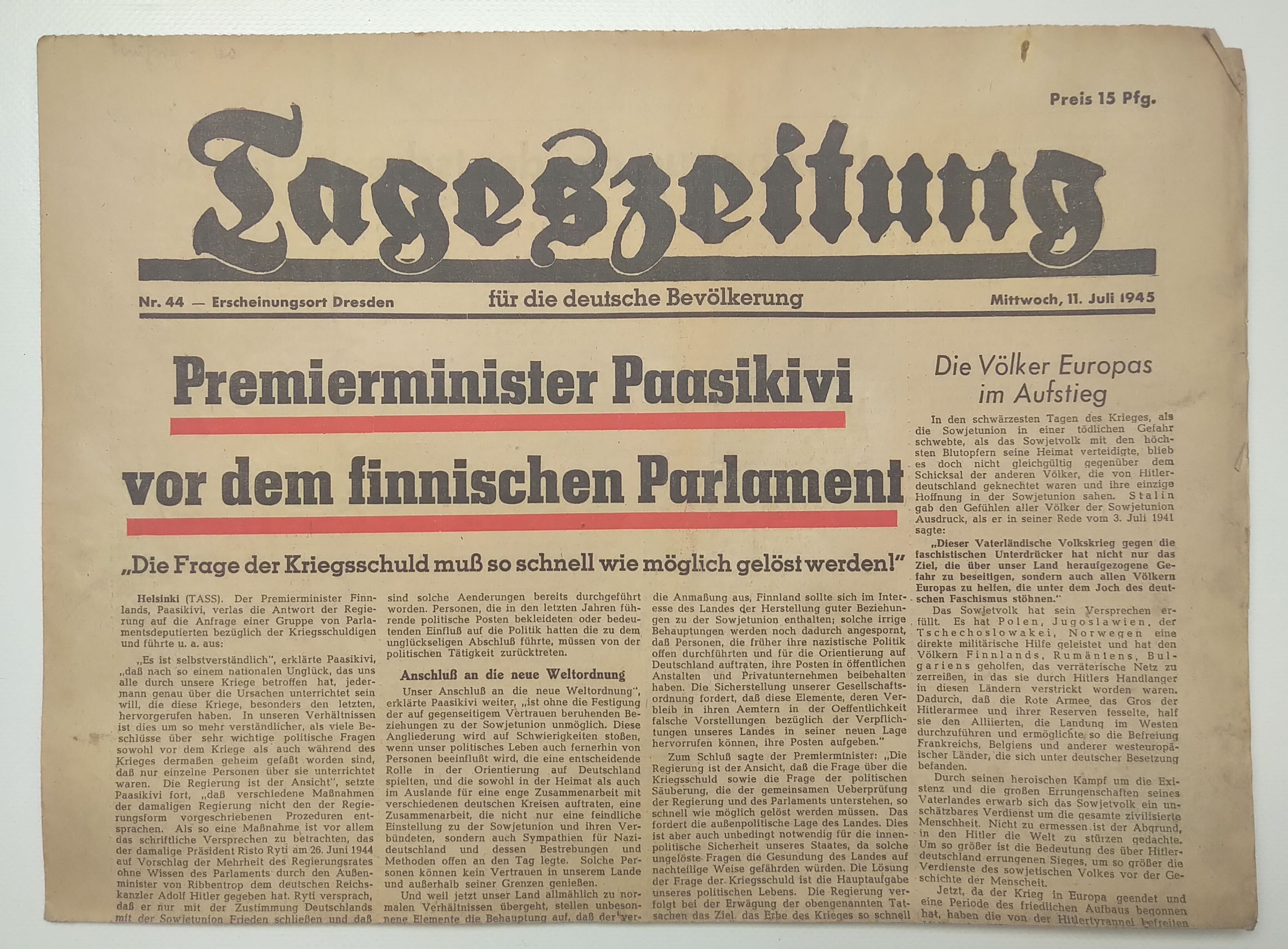 Tageszeitung Paasikivi vor dem finnischen Parlament 1945 Nr 44