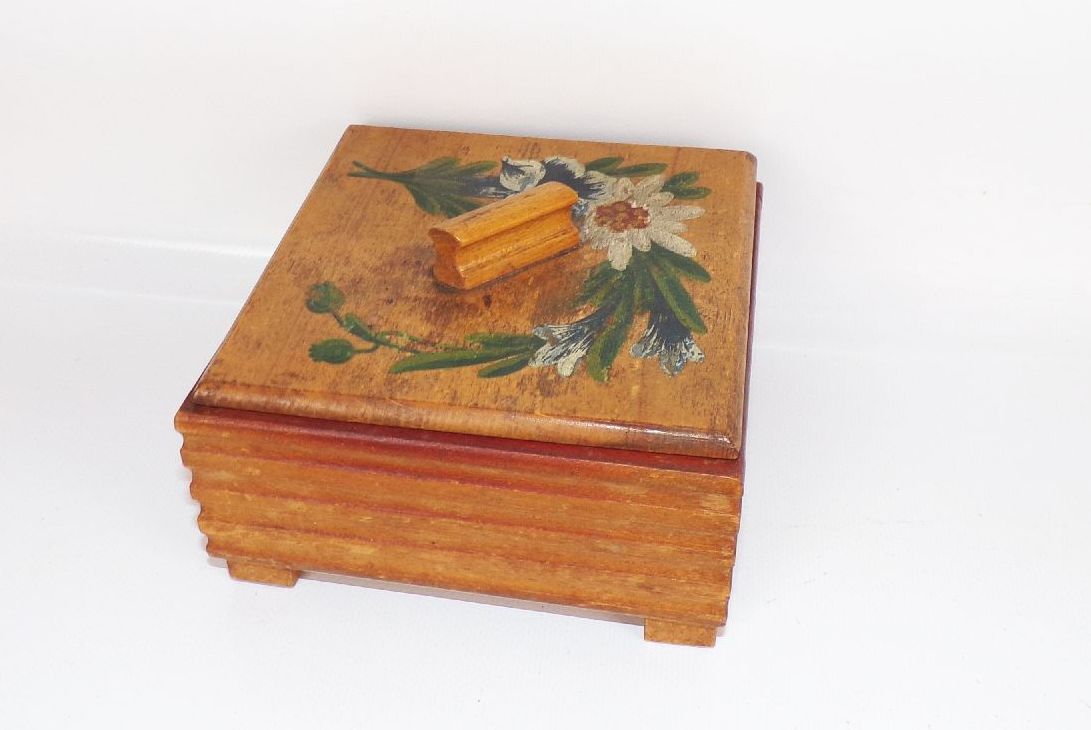 Konvolut DDR UdSSR BRD Abzeichen Buttons Konvolut DDR UdSSR BRD Abzeichen Buttons