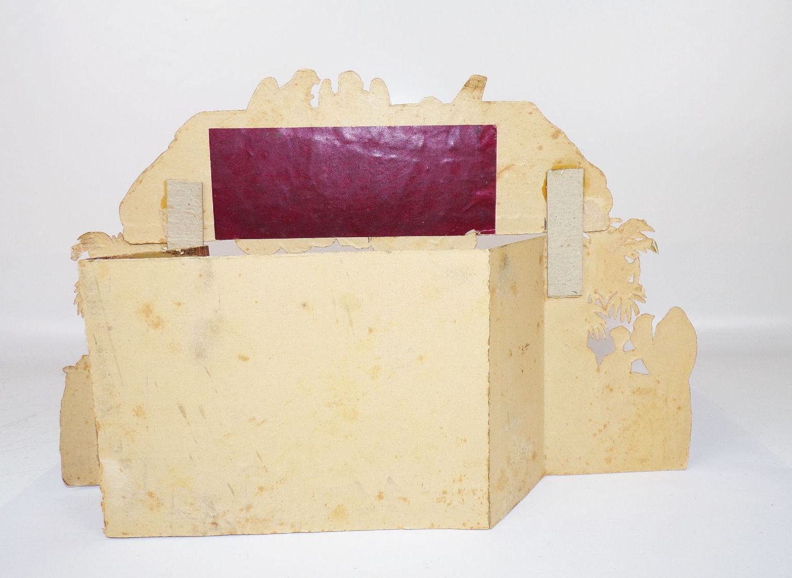 Alte Weihnachtskrippe kleine Aufstellkrippe aus Papier 3 D Weihnachtsschmuck 