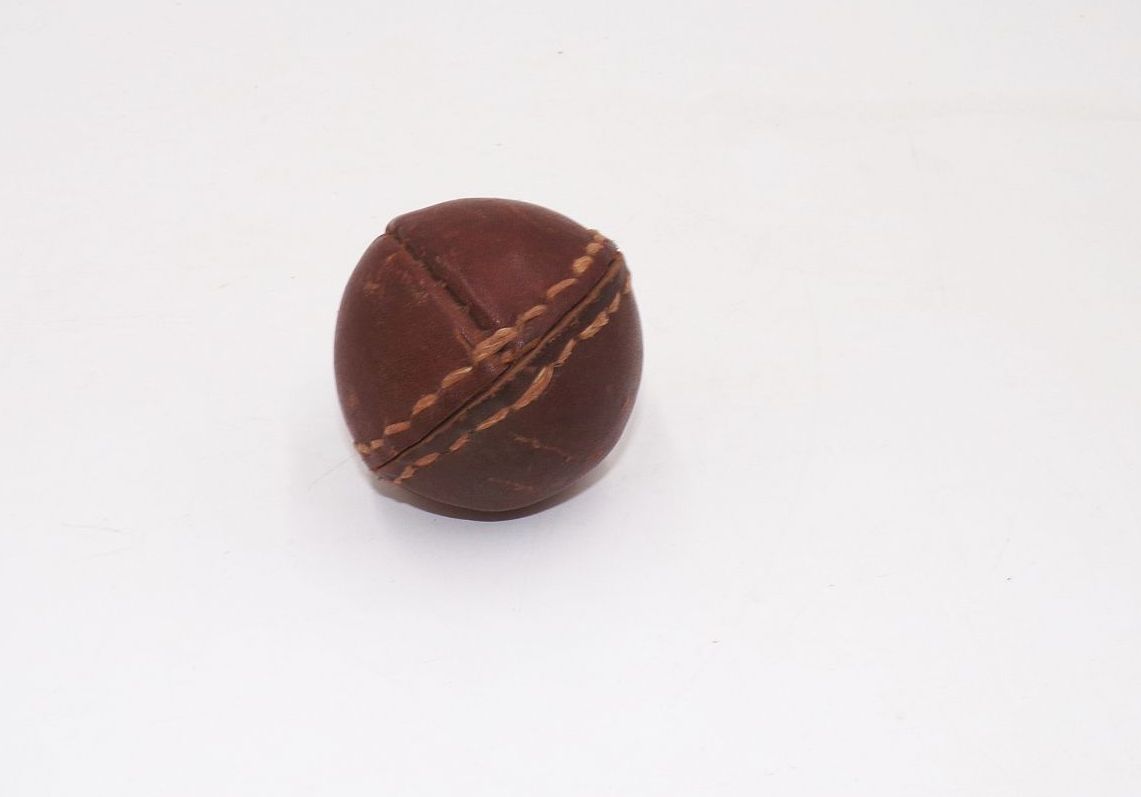 Alter Lederball Schlagball Leder Wurfball Sportball Deko Vintage