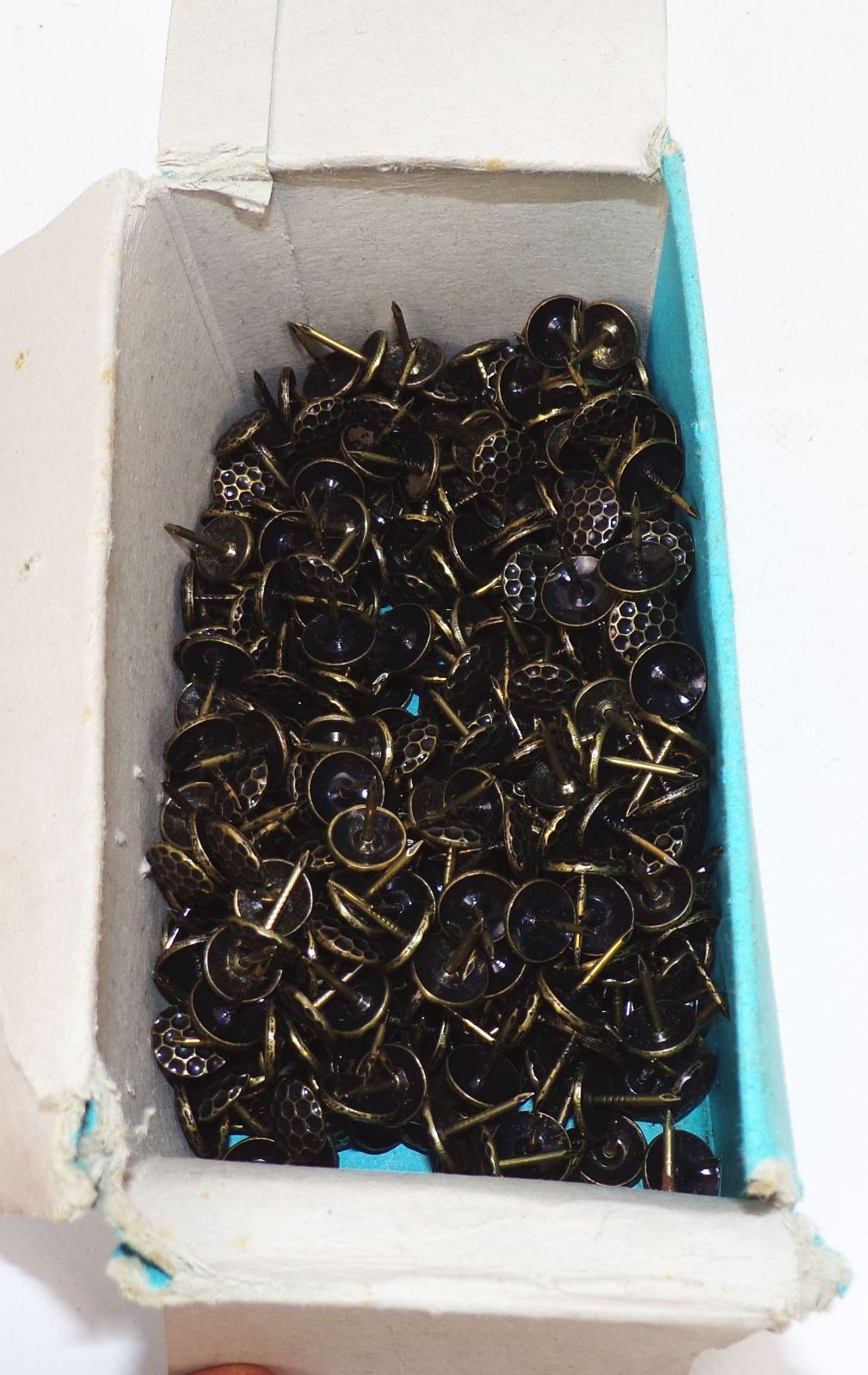 Alte Ziernägel für Sattler 500 Gramm Polsterer Werkzeug Vintage