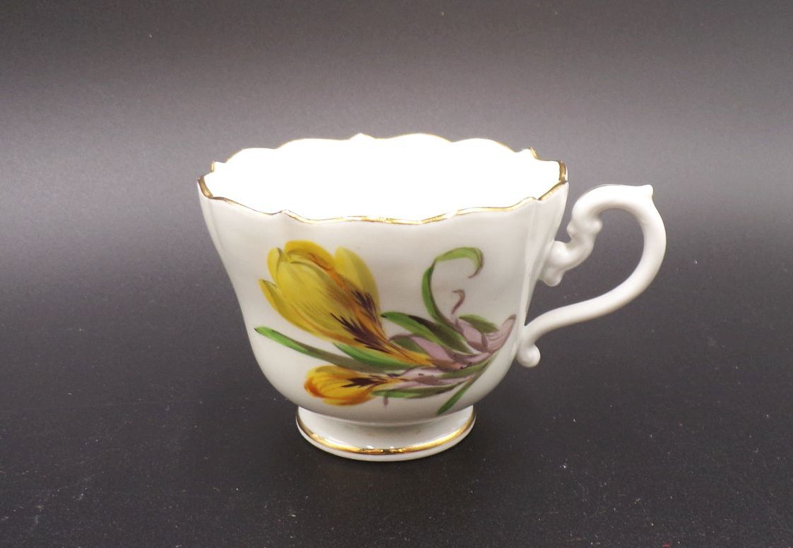 Altes Meissen Porzellan Gedeck 3teilig gelbes Krokus Altes Meissen Porzellan Gedeck 3teilig gelbes Krokus