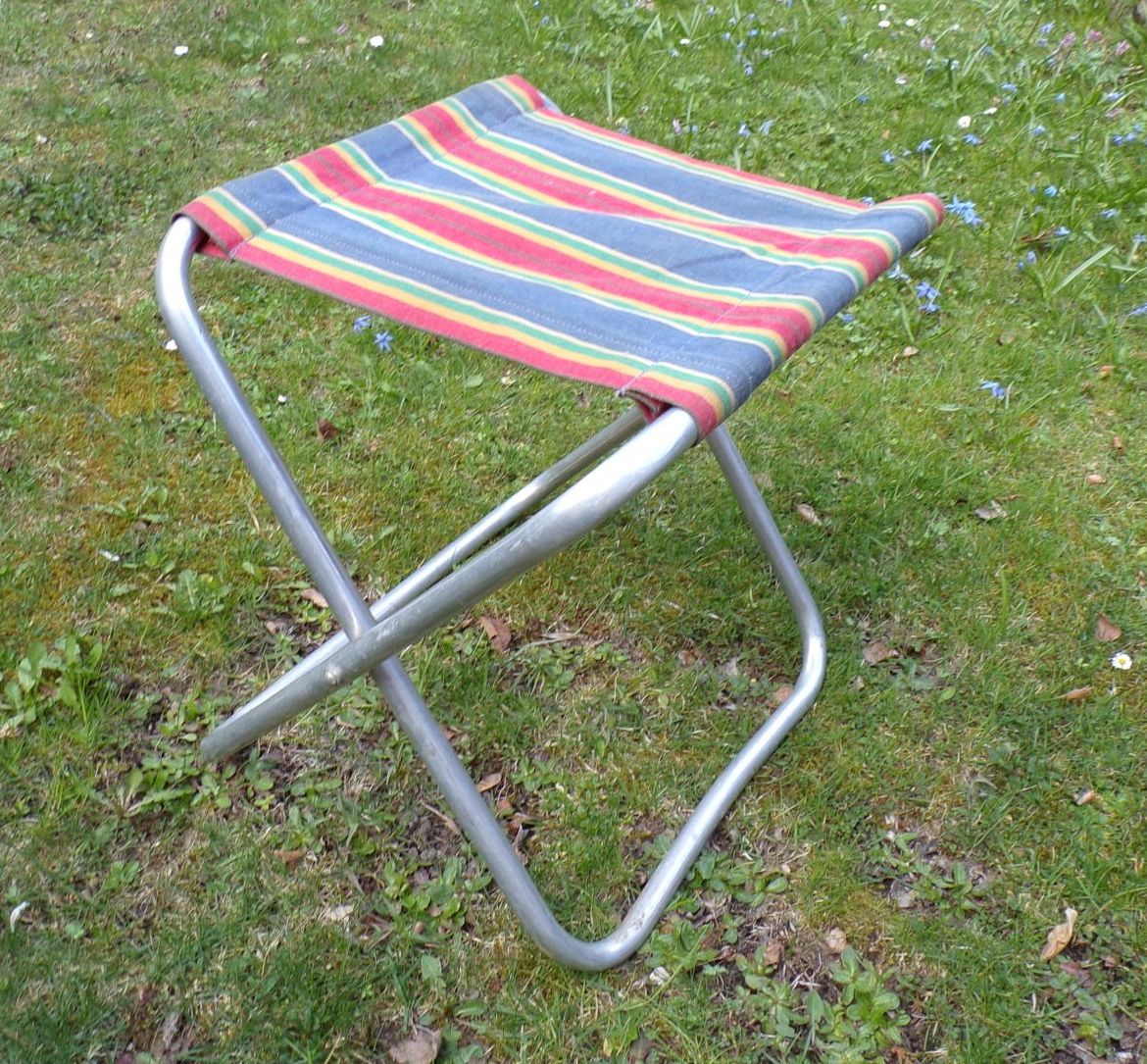 Alter Anglerhocker faltbar Hocker Campinghocker Retro Look GDR DDR