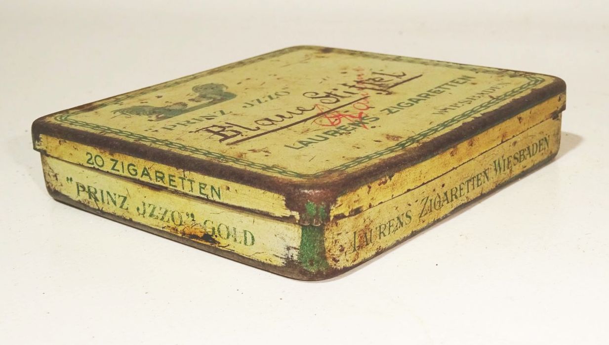 Alte Blechdose Prinz Jzzo Laurens Zigaretten Wiesbaden um 1910 Alte Blechdose Prinz Jzzo Laurens Zigaretten Wiesbaden um 1910