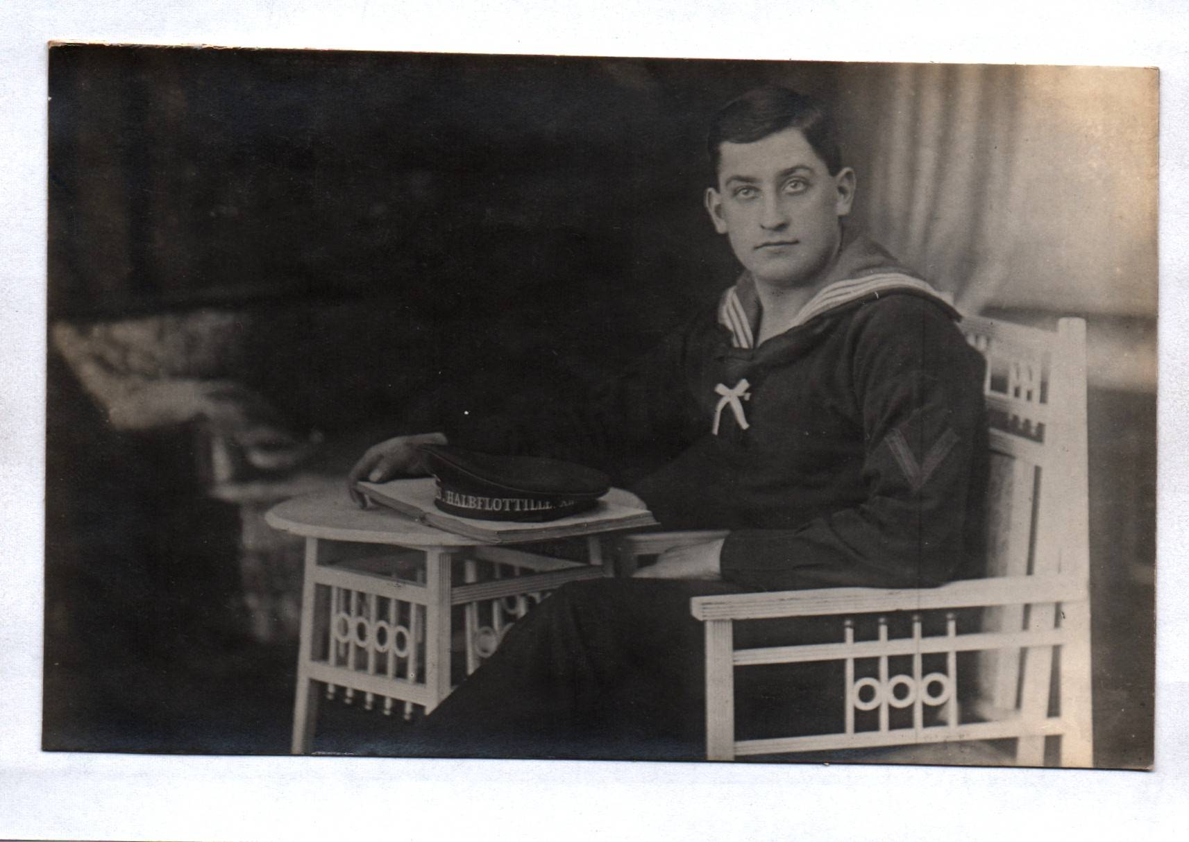 Foto Ansichtskarte Matrose Kriegsmarine Halbflottille 1 Weltkrieg