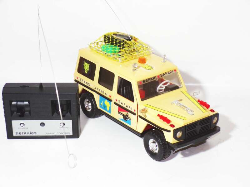 DDR Fernlenkauto Safari Puch G Funkauto Spielzeug 