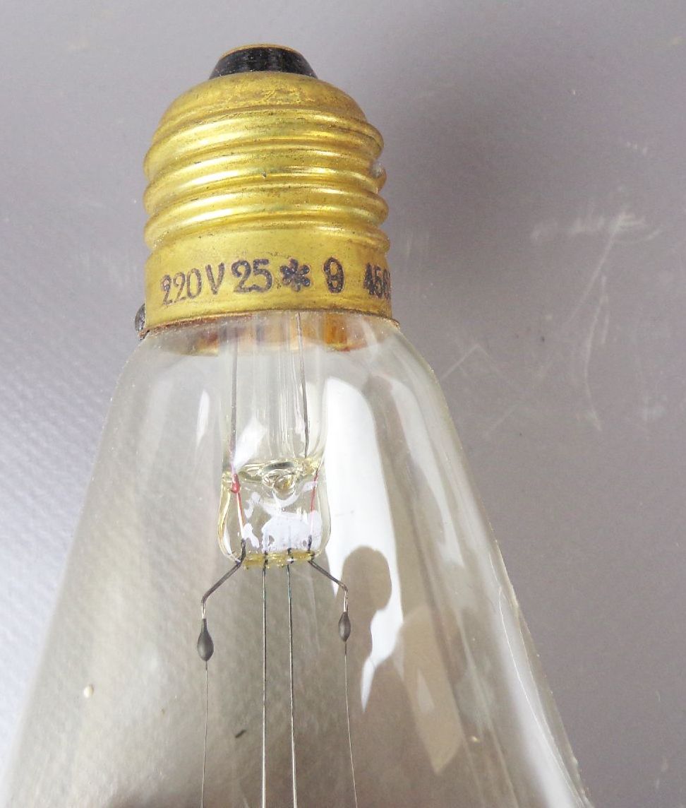Alte Kohlefaden Glühlampe E27 ASO Wedel mit Verpackung um 1930 Alte Kohlefaden Glühlampe E27 ASO Wedel mit Verpackung um 1930