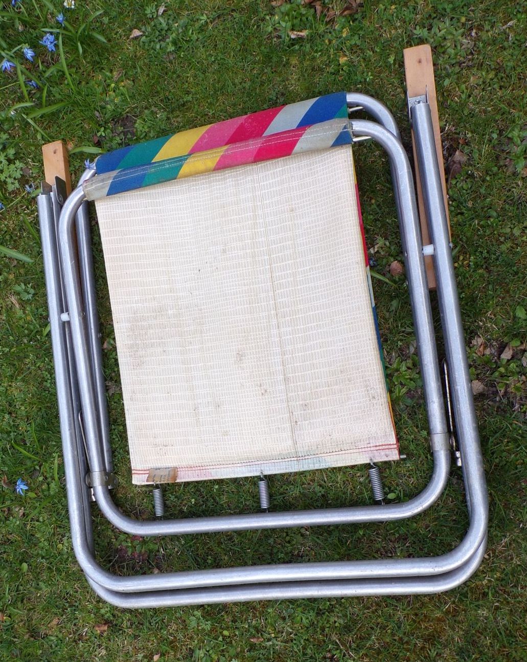 Alter DDR Klappstuhl Campingstuhl Bunt Retro