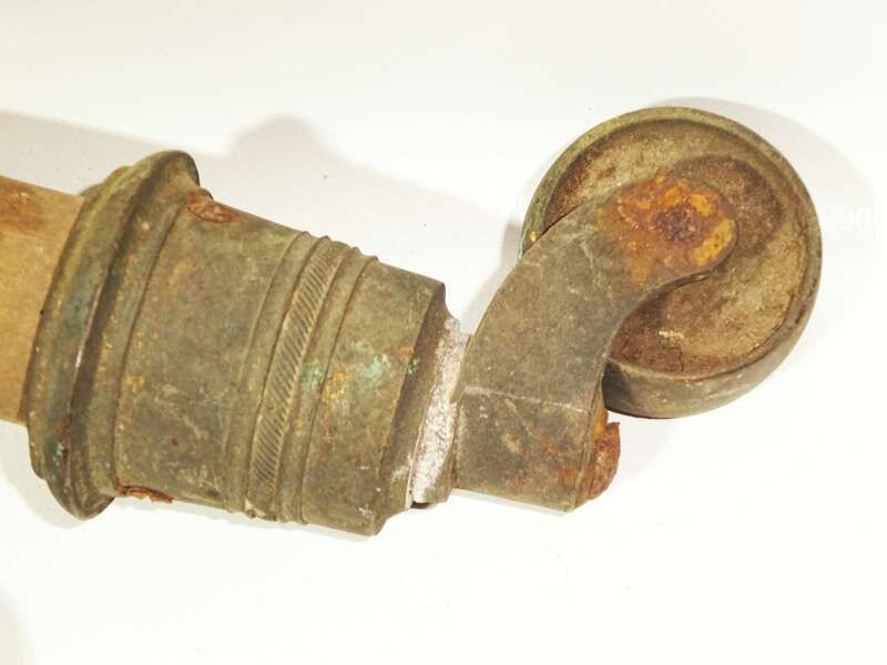 Uralte Möbelrollen Lastrollen 3 Stück Messing 1910er 1920er Räder