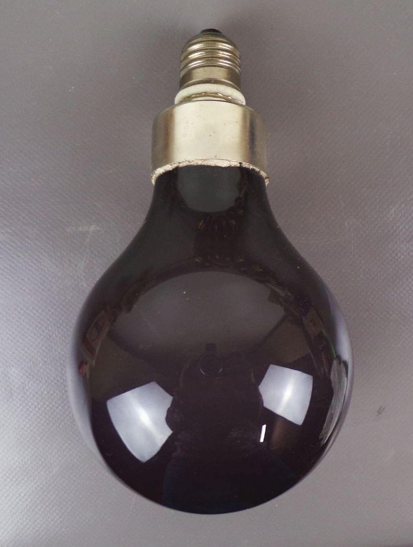 Alte Osram Birne Ultra Vitalux 220 V 330 W E27 alte Glühleuchte Glühlampe Alte Osram Birne Ultra Vitalux 220 V 330 W E27 alte Glühleuchte Glühlampe