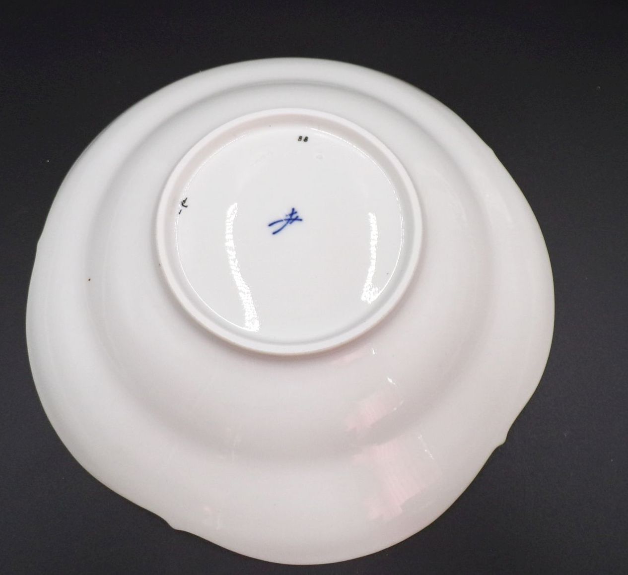 Meissen Suppenteller 2 Wahl Dekor Weinlaub großer Ausschnitt 2 Stück