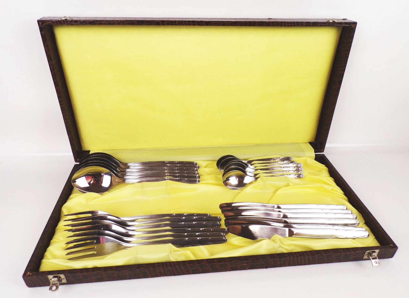 ABS Rostfrei Besteck 24 Teile Besteckkoffer Vintage DDR 