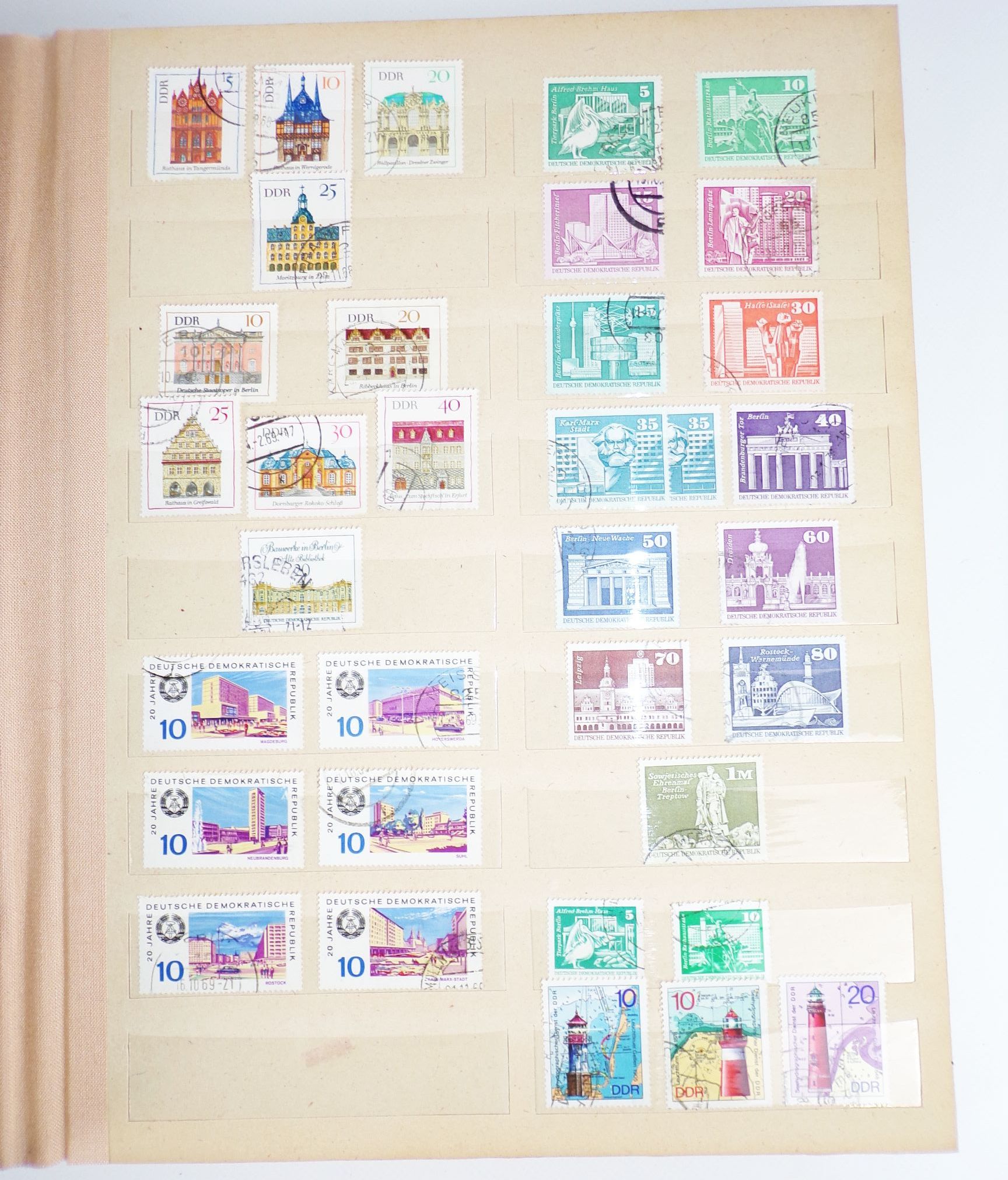 Briefmarken Sammlung Schwerpunkt DDR wenig BRD kaum Ausland 31 Alben 