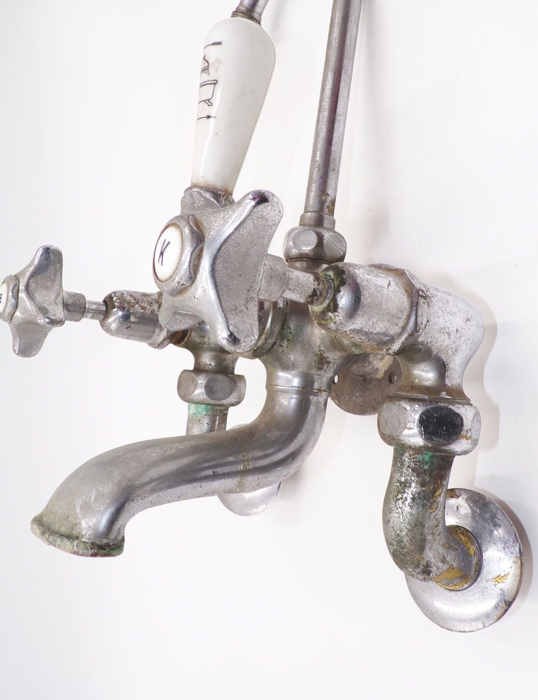 Alte Badarmatur Antik Wasserhahn Badewannenarmatur Alte Badarmatur Antik Wasserhahn Badewannenarmatur