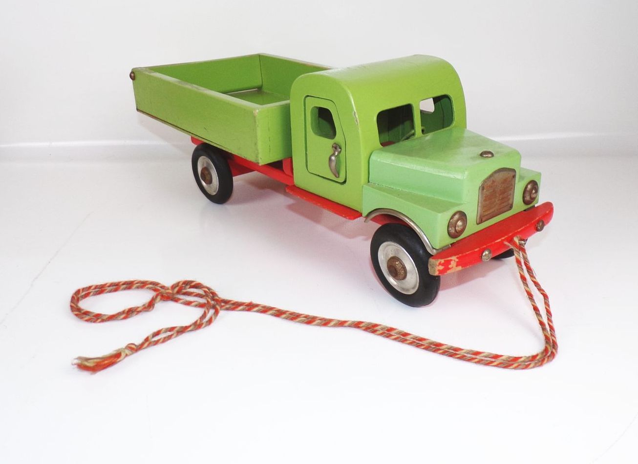 Alter Holz Lastwagen Pritschenwagen Grün Holzspielzeug DDR