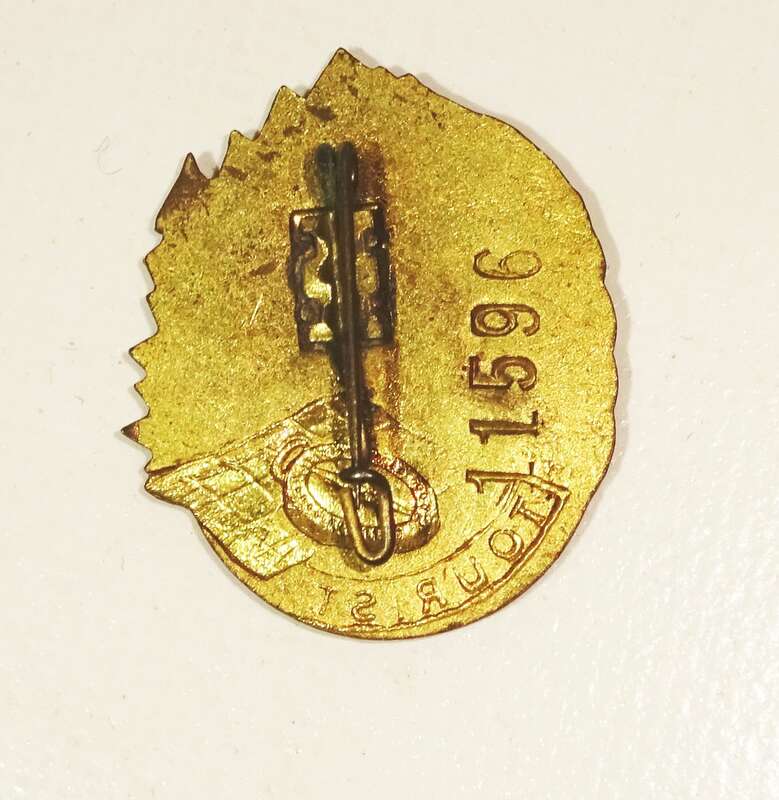 DDR Abzeichen Tourist Emaille Wanderer Nummeriert 