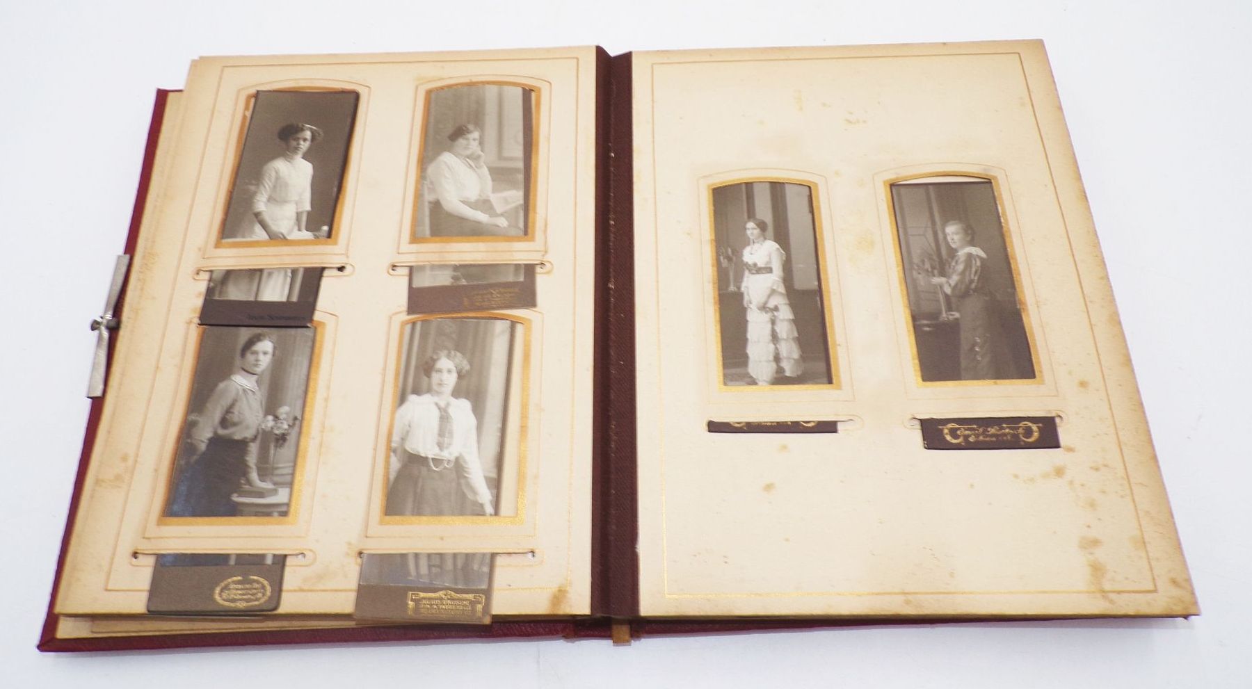 Altes CDV Fotoalbum Kabinettfoto um 1910 Altes CDV Fotoalbum Kabinettfoto um 1910