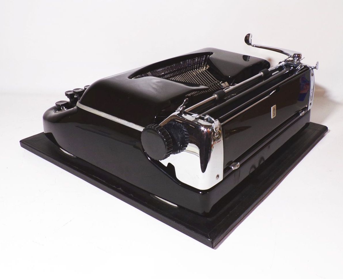 Alte Erika 10 Schreibmaschine schwarz typewriter 