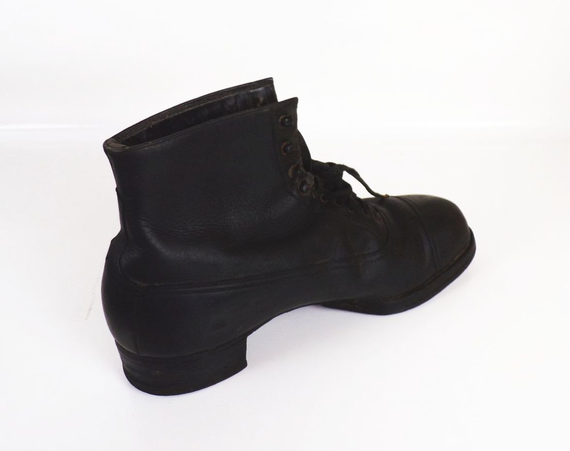 Alte Herren Schuhe Schwarz Leder 1940er gefüttert Größe 41 Vintage Alte Herren Schuhe Schwarz Leder 1940er gefüttert Größe 41 Vintage