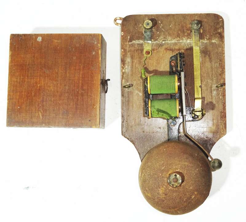 True Vintage Klingel Hausklingel Glocke Läute Deko Holz Industrie Design Loft !