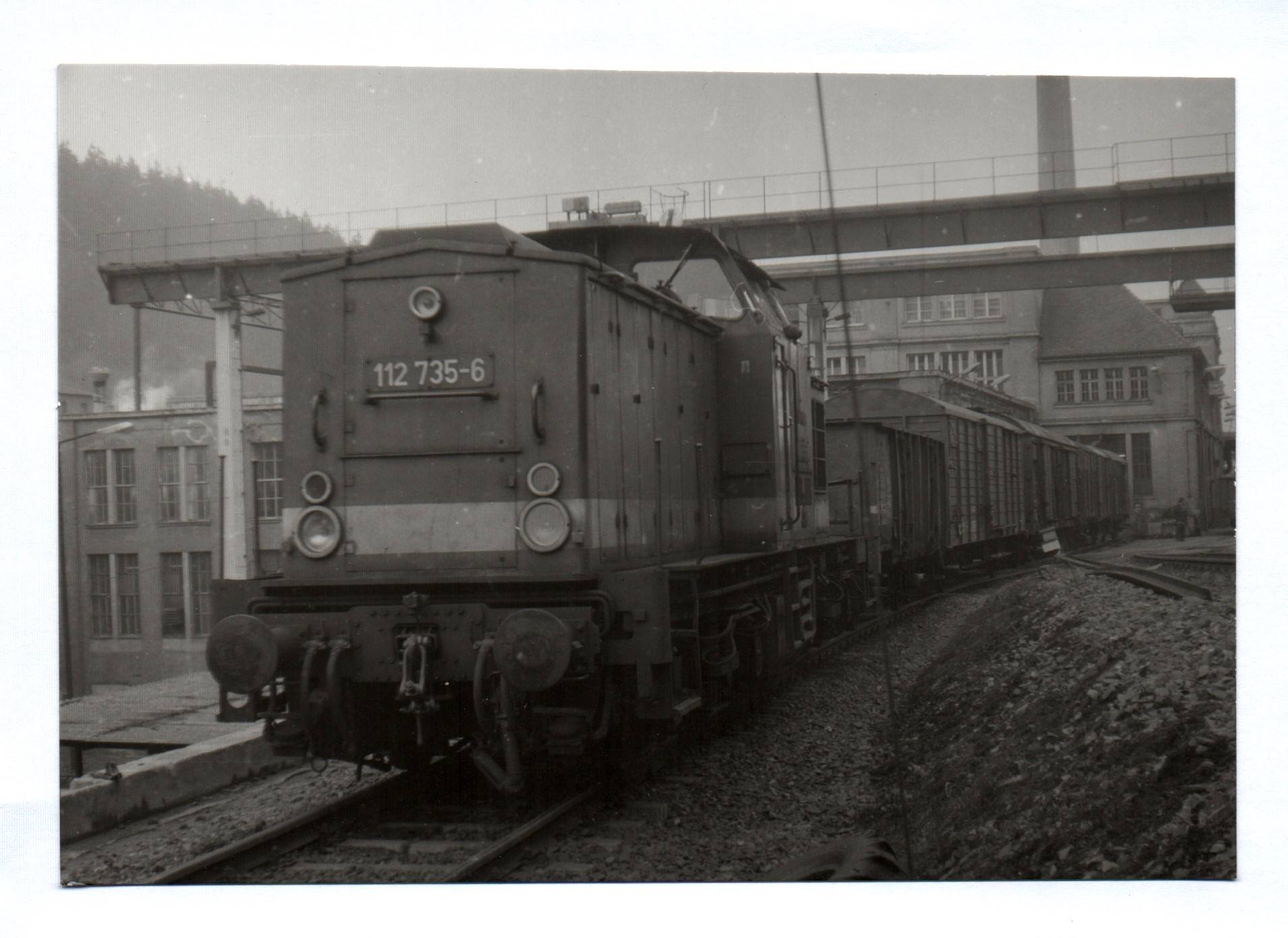 Foto Diesellok 112 735-6 Bahnwerk Dresden 1989 Foto Diesellok 112 735-6 Bahnwerk Dresden 1989