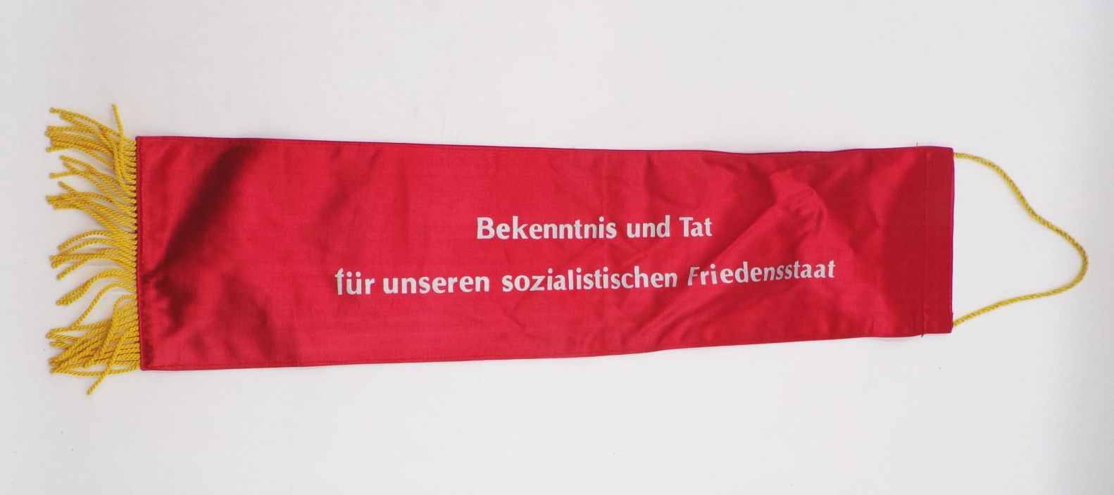Alter Wimpel Seiden Banner Beste Hundertschaft der GST 1987 Alter Wimpel Seiden Banner Beste Hundertschaft der GST 1987