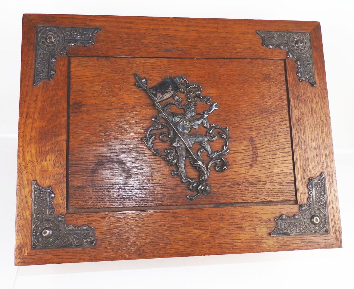 Alte Schatulle Box Aufbewahrung Antik schöne Beschläge um 1900