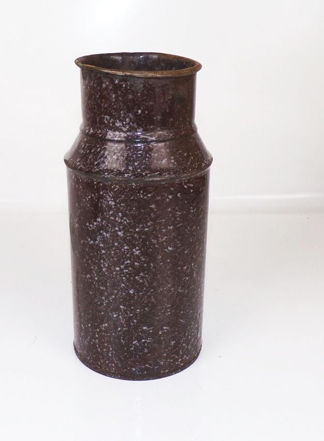 Alte Emaille Behälter braun Gartendeko Pflanzgefäß Deko Alte Emaille Behälter braun Gartendeko Pflanzgefäß Deko