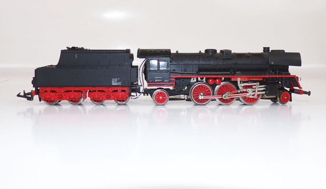 Zeuke TT Bahnen Dampflok 23 1111 OVP beleuchtbar