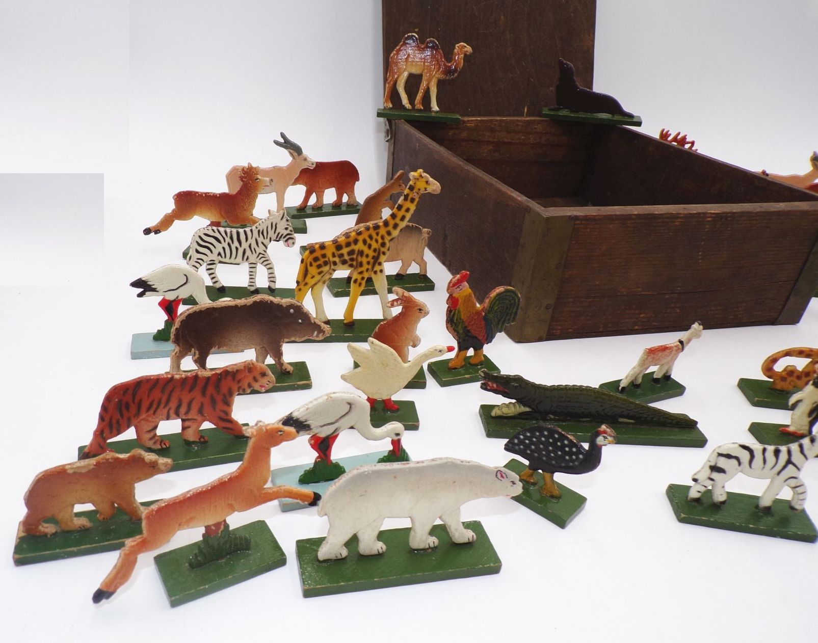 Konvolut Rossweiner Flachfiguren Tiere Haustiere Zoo Holzspielzeug Konvolut Rossweiner Flachfiguren Tiere Haustiere Zoo Holzspielzeug