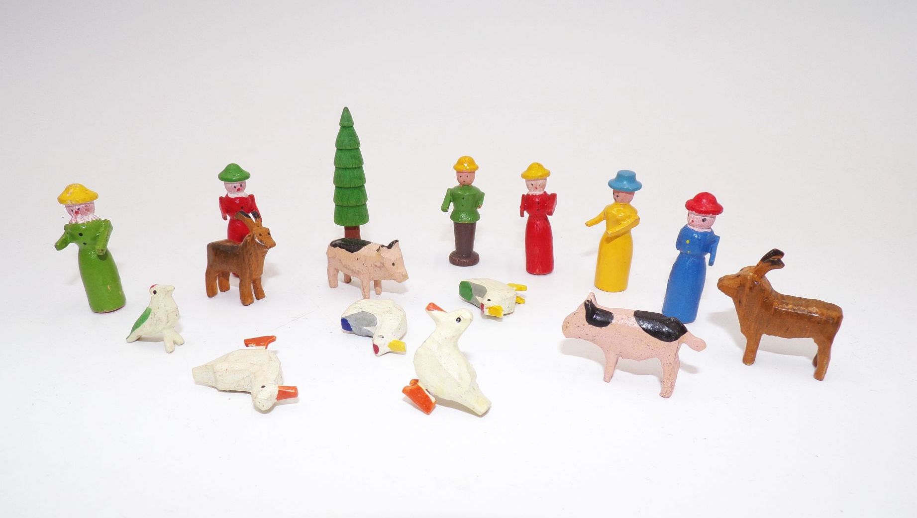 Erzgebirge Miniaturen Figuren Bauernhof Tiere Baum Männlein