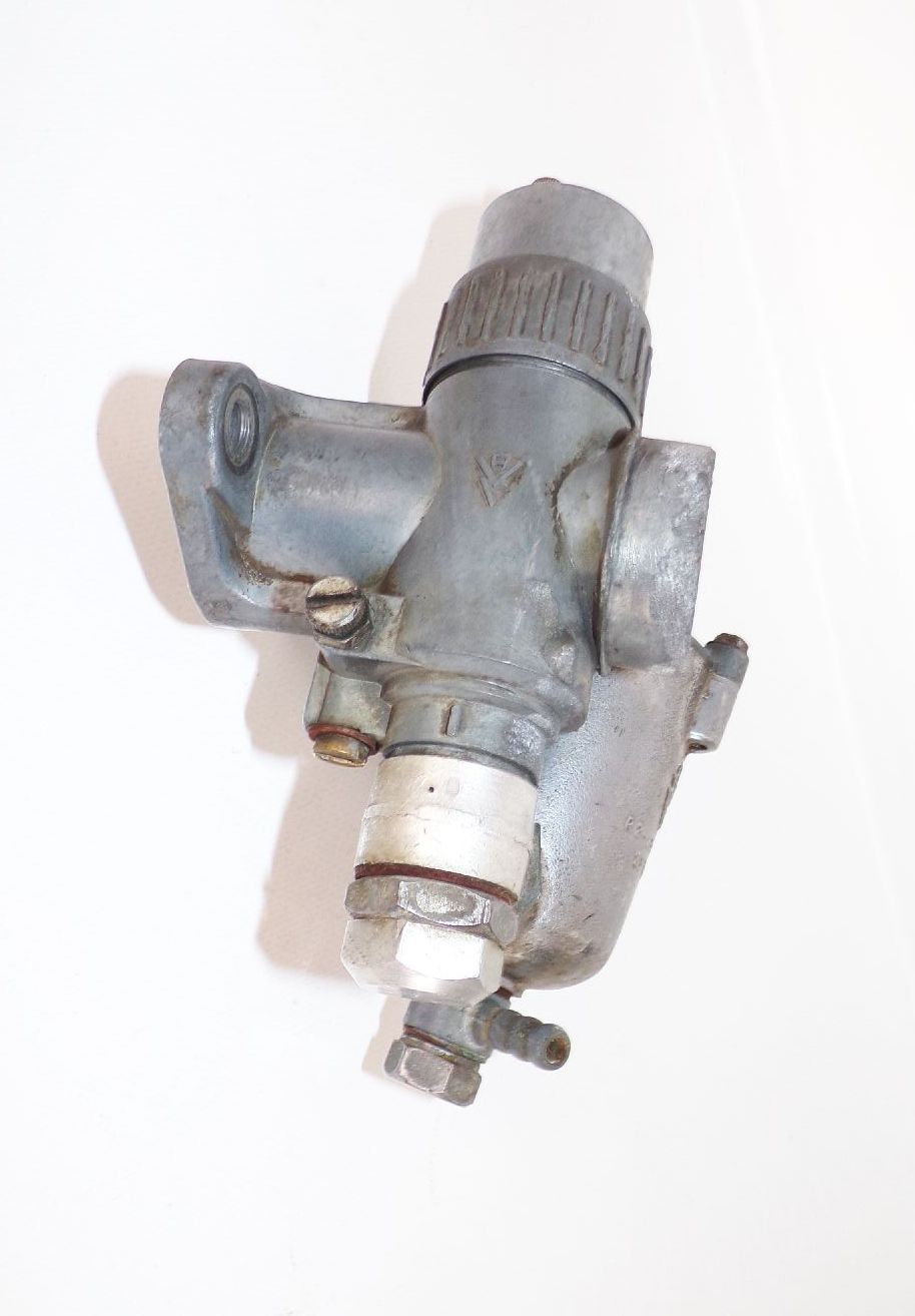 Alter Awo Vergaser BVF 