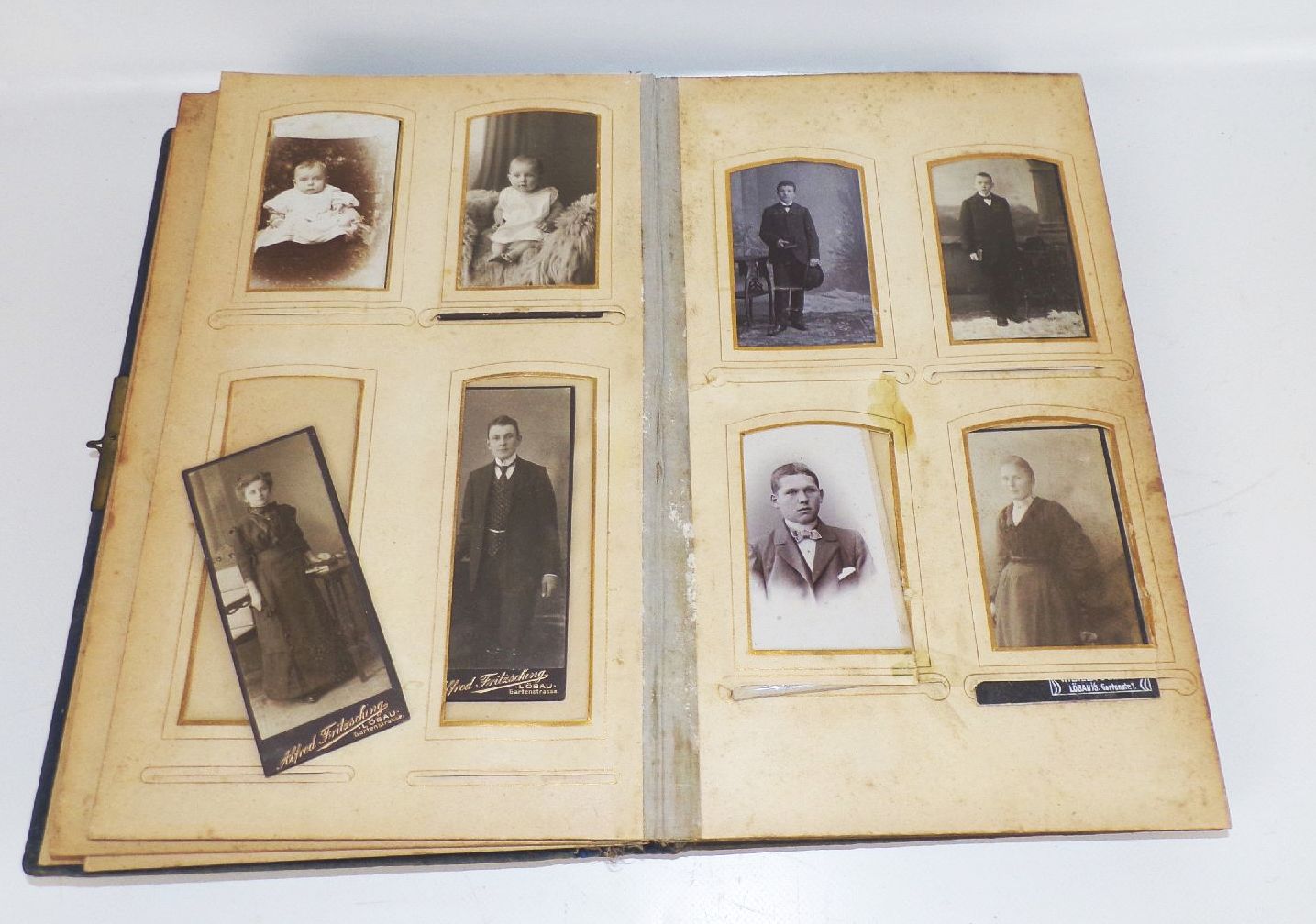 Altes Fotoalbum CDV Fotos um 1900 Altes Fotoalbum CDV Fotos um 1900