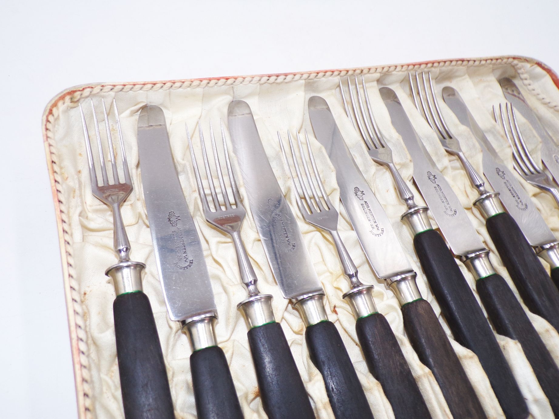 Altes Besteck 12 Teile Merten Solingen Eichenlaub Ebenholz Gabel Messer Antik Altes Besteck 12 Teile Merten Solingen Eichenlaub Ebenholz Gabel Messer Antik