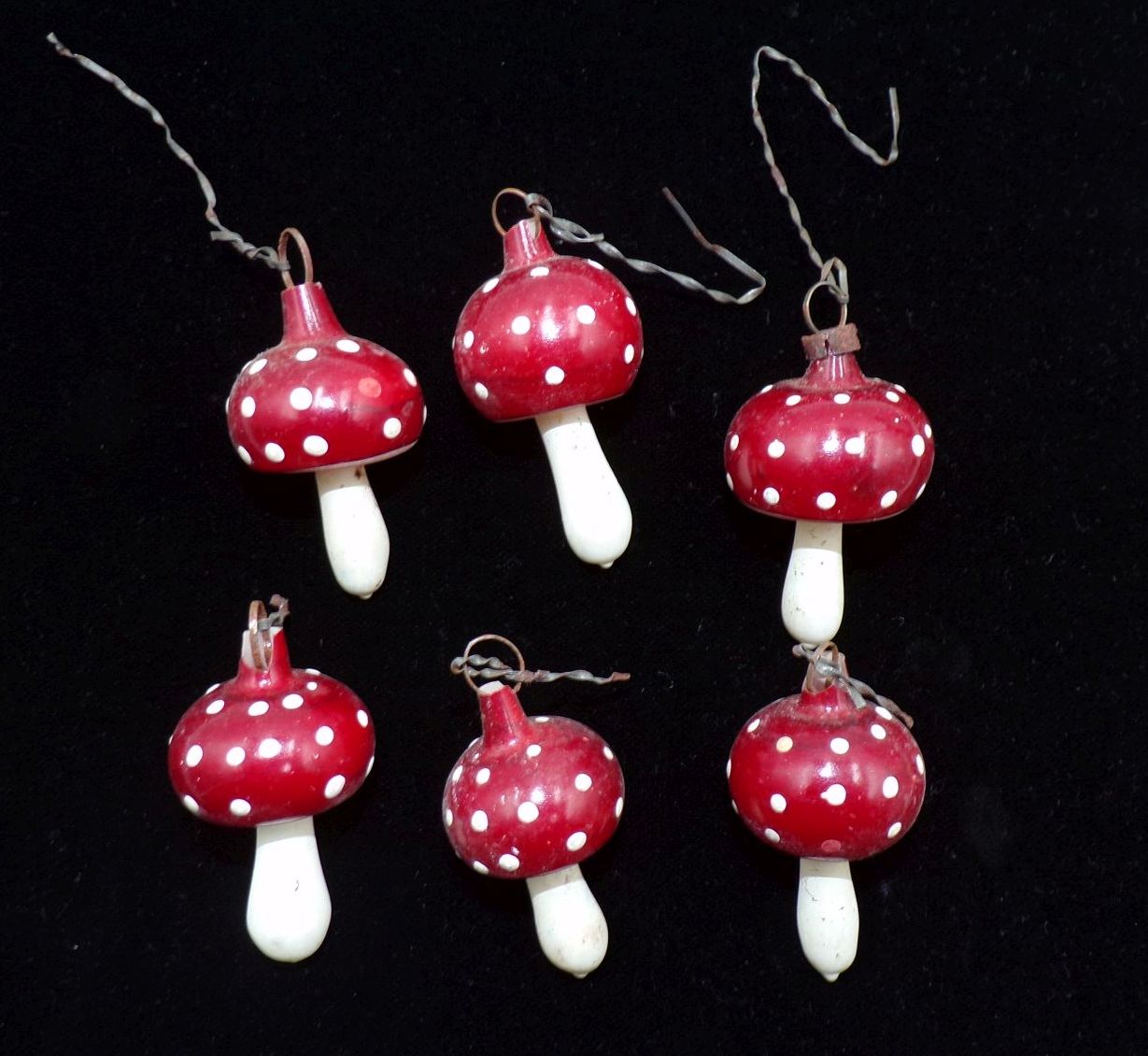 Alte Fliegenpilze Christbaumschmuck Glas Baumschmuck Antik 6 Stück Alte Fliegenpilze Christbaumschmuck Glas Baumschmuck Antik 6 Stück