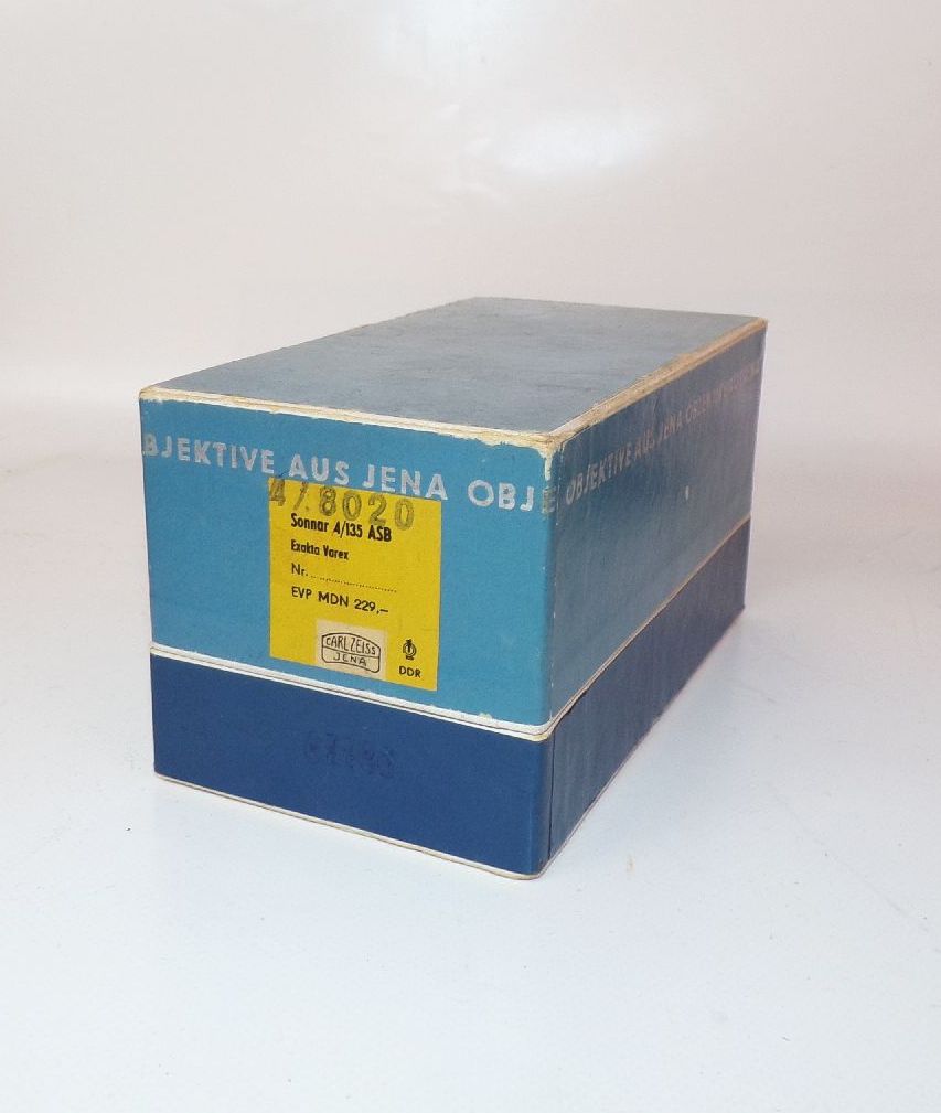 Sonnar 4 / 135 ASB Objektiv Carl Zeiss Jena mit Originalkarton