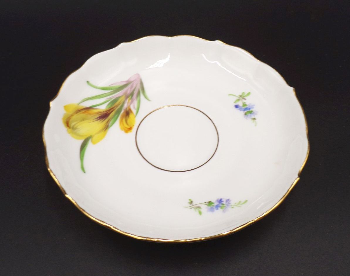 Altes Meissen Porzellan Gedeck 3teilig gelbes Krokus Altes Meissen Porzellan Gedeck 3teilig gelbes Krokus