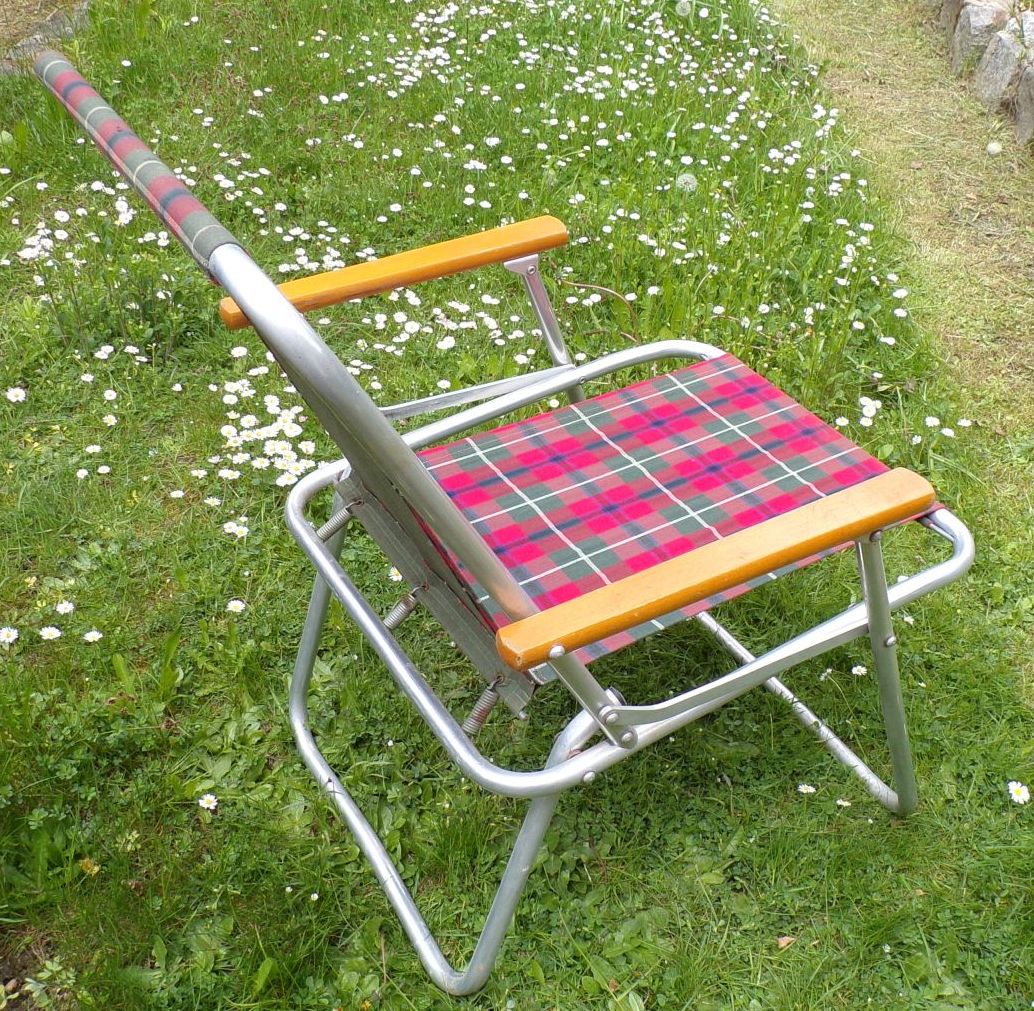 Alter DDR Klappstuhl Campingstuhl Karo Muster true vintage Alter DDR Klappstuhl Campingstuhl Karo Muster true vintage