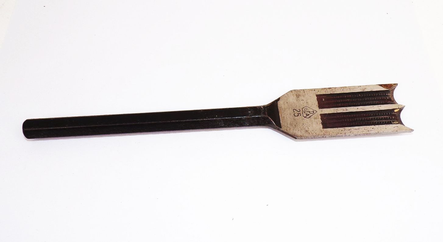 Fitscheneisen 25 Fitschenbeitel Fitschenbandeisen DDR 