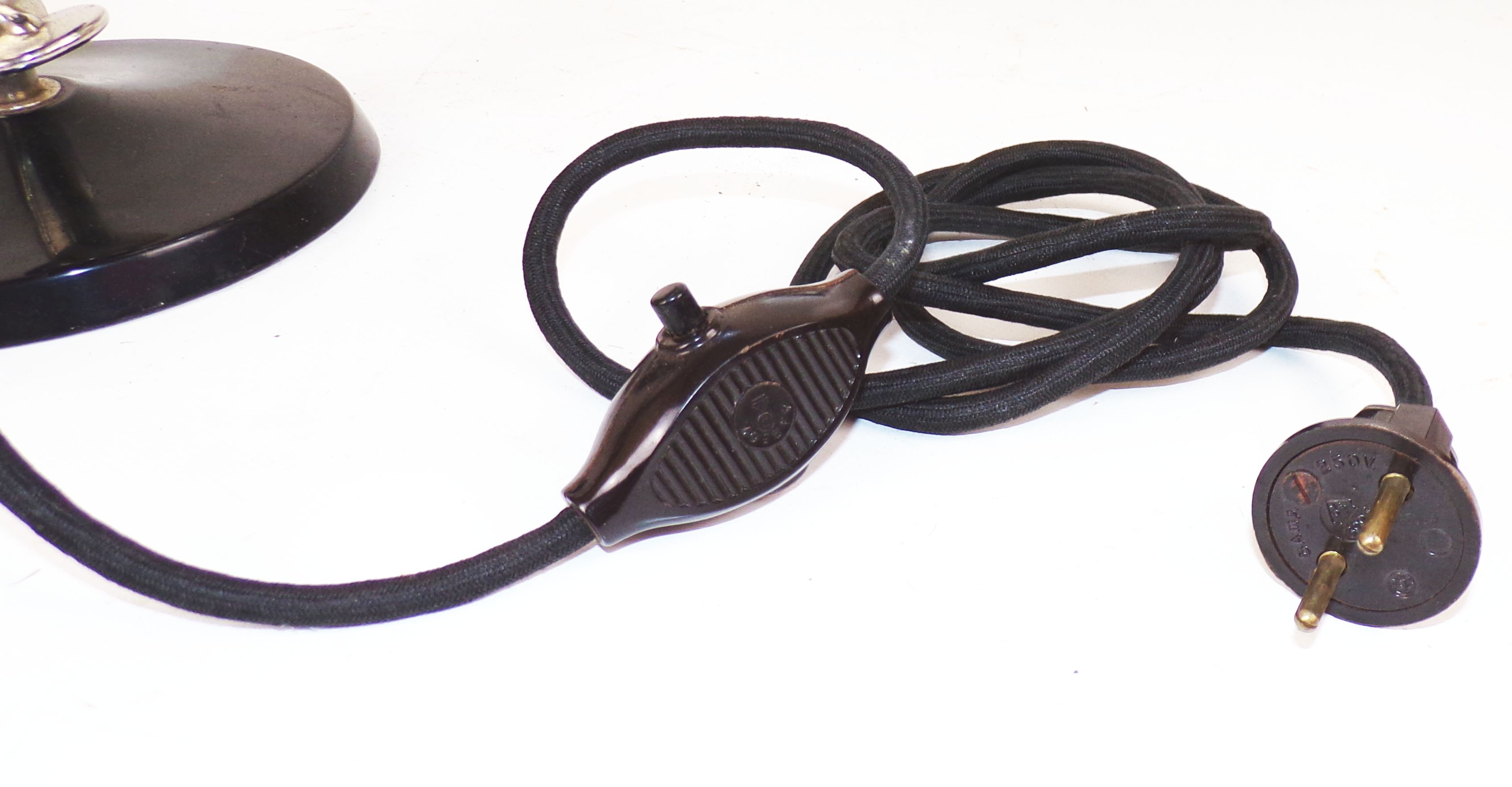 Alte Höhensonne Rotlichtlampe Aluminium Schirm Retro Look Tischleuchte 