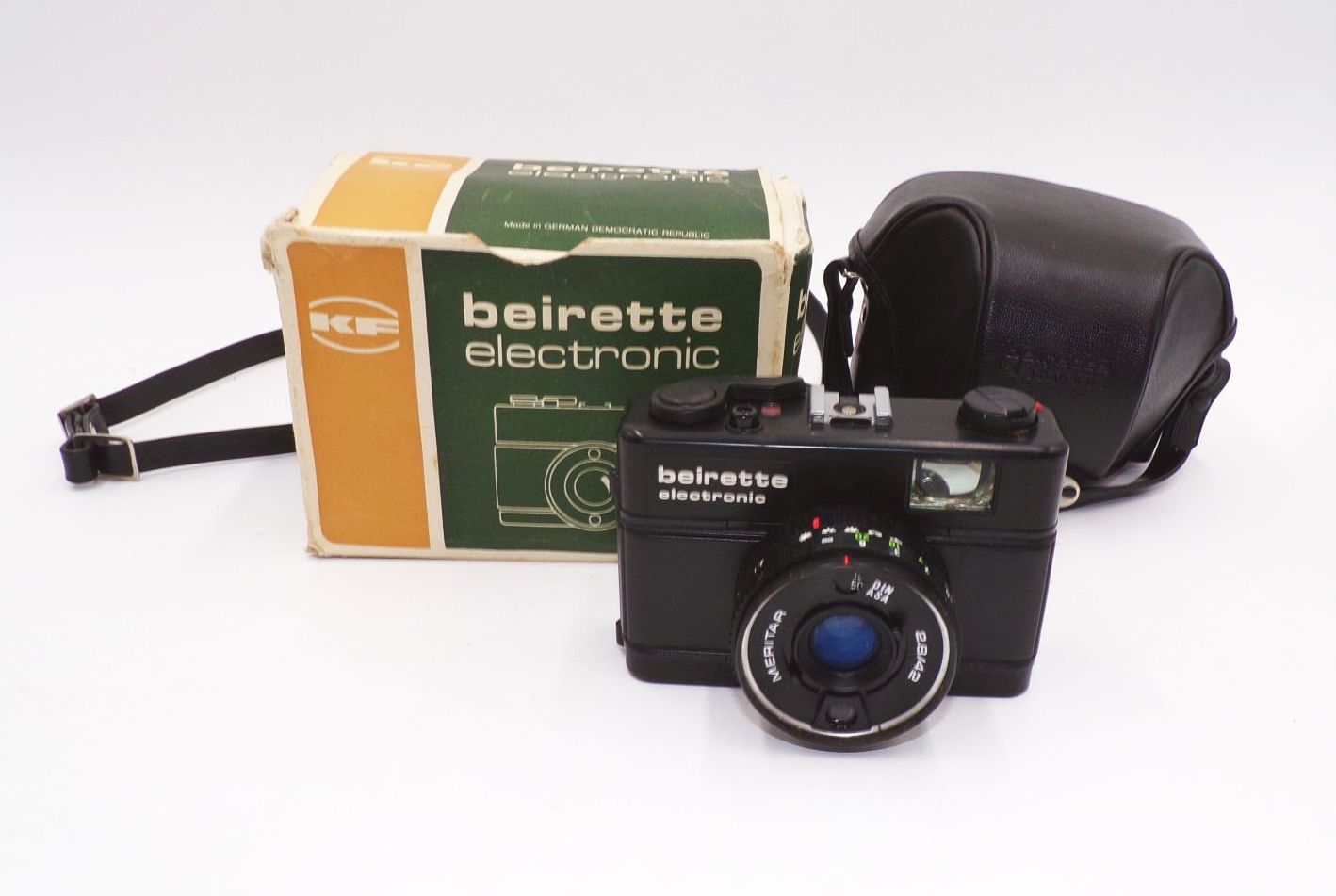 Beirette Electronic Kamera Meritar mit Tasche und Originalkarton