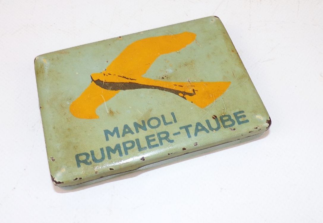 Alte Manoli Blechdose Rumpler Taube Flugzeug Zigaretten Berlin Dose 
