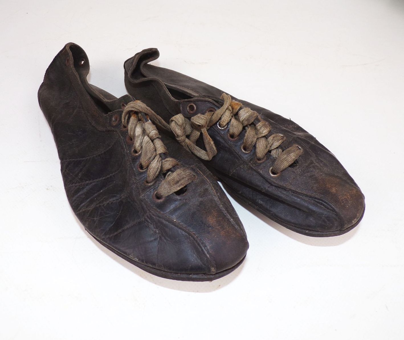 Alte Leder Sprintschuhe Track Spikes Sprint Shoes Sportschuhe 