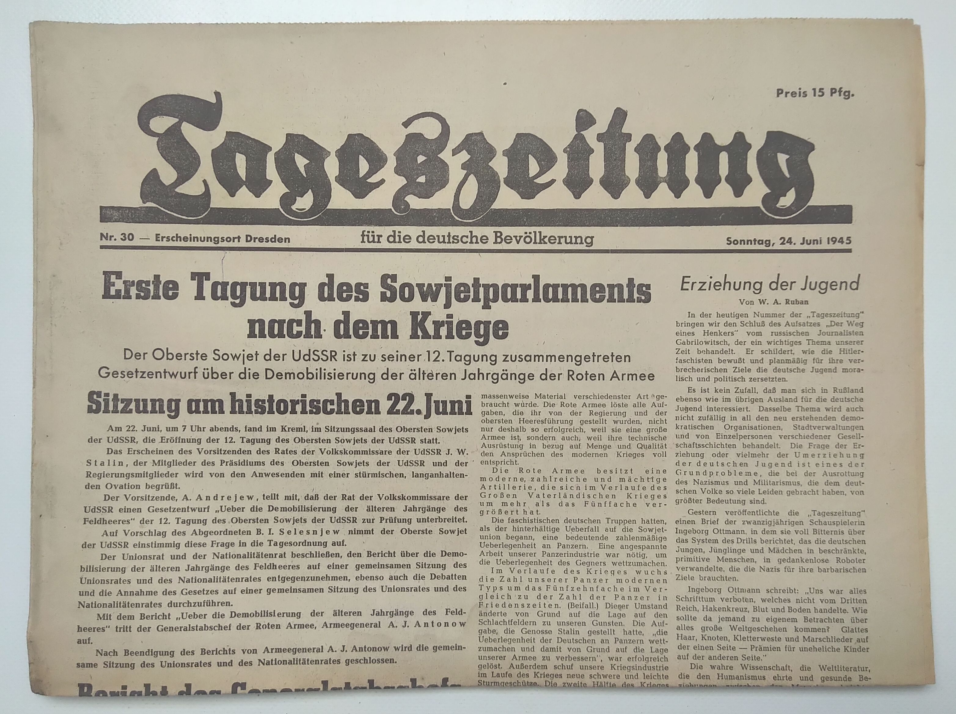 Tageszeitung Tagung Sowjetparlament nach dem Kriege 1945 Nr 30