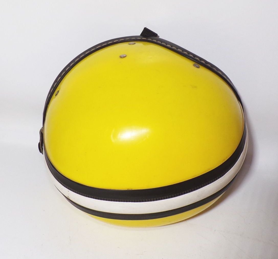 DDR Halbschale Mopedhelm Gelb Größe 58 mit Brille Eierschale 