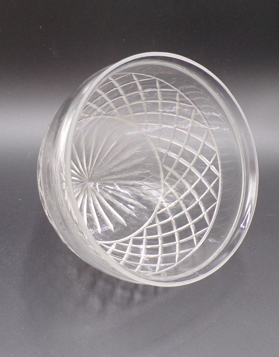 Altes Lampenglas geschliffenes Dekor Kegel um 1900 Ersatzglas Altes Lampenglas geschliffenes Dekor Kegel um 1900 Ersatzglas