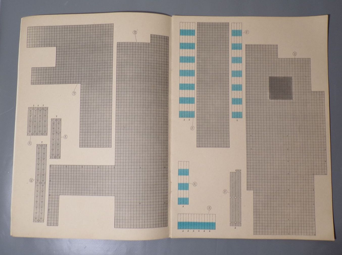 Pinguin Ausschneidebogen Müggelturm DDR 