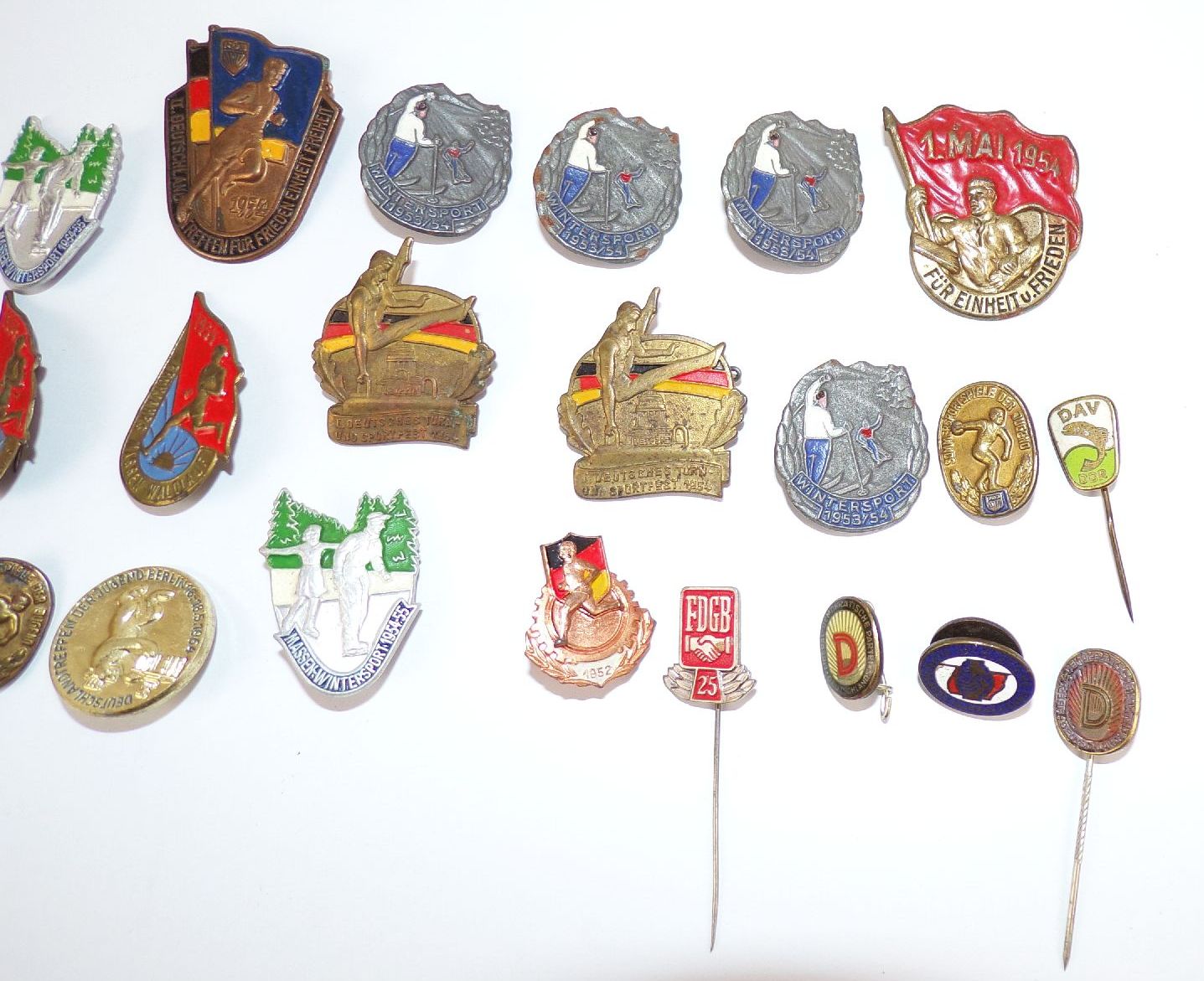 DDR Abzeichen Sport Auszeichnungen Lot 