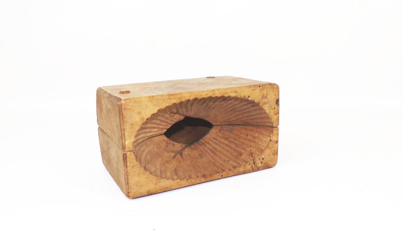 Alte Butterform Vogel Figur Holz Buttermodel