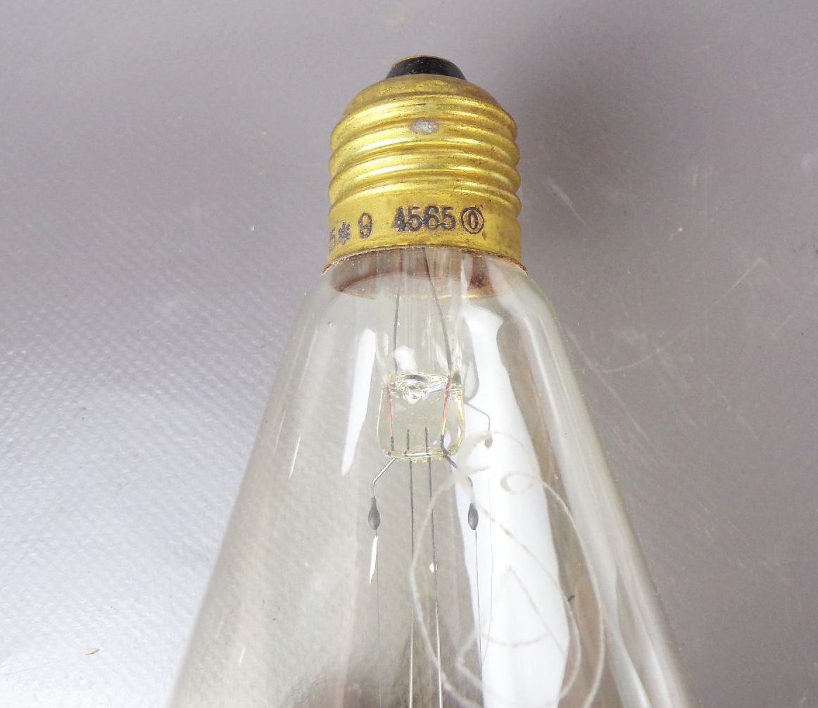 Alte Kohlefaden Glühlampe E27 ASO Wedel mit Verpackung um 1930 Alte Kohlefaden Glühlampe E27 ASO Wedel mit Verpackung um 1930